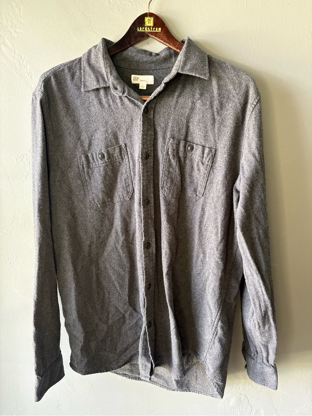 Gap Men's Standard Fit Gray Cotton Button-Up Shirt ~ L